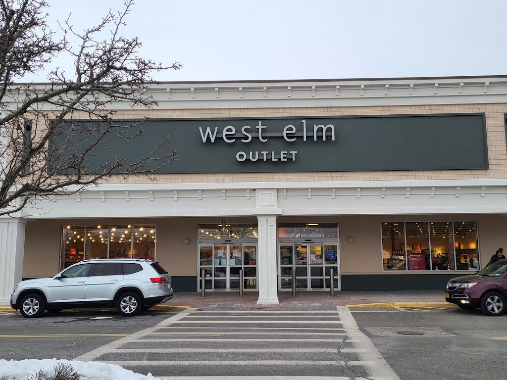 west elm Outlet | 1600 Tanger Mall Dr, Riverhead, NY 11901 | Phone: (631) 727-9110