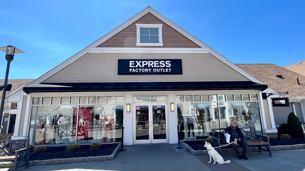 Express Factory Outlet | 498 Red Apple Ct Space 223, Central Valley, NY 10917 | Phone: (845) 261-3001