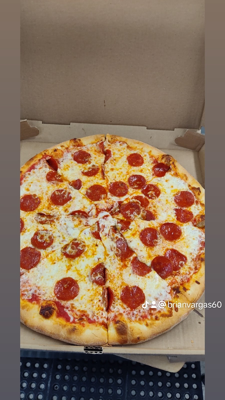 Napoles Pizzeria | 80 S Main St, Archbald, PA 18403 | Phone: (570) 521-4135