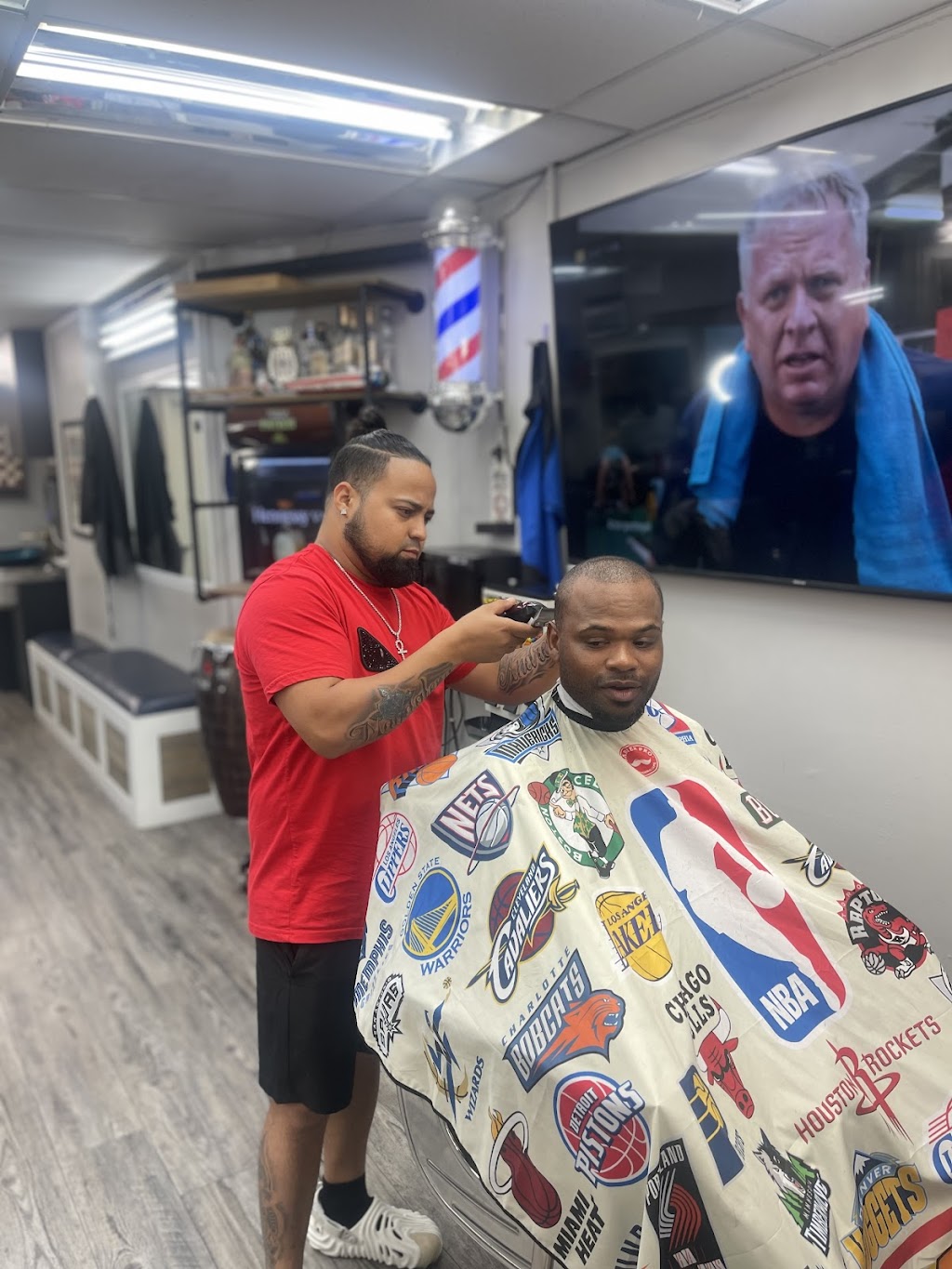 Niko’s Barbershop | 1123 E Main St, Bridgeport, CT 06606 | Phone: (203) 726-6983