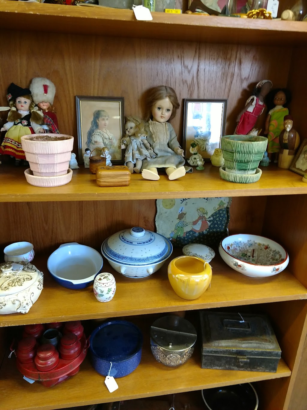 RC Antiques & Collectables Estate Liquidations | 170 Main Street, New Hartford, CT 06057 | Phone: (860) 480-1627