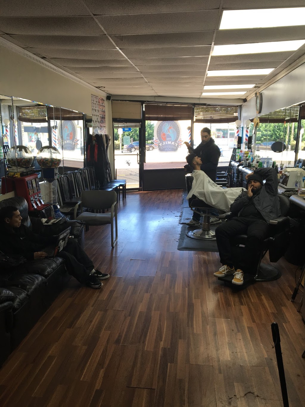 The Family Barber Shop | 933 Little E Neck Rd, West Babylon, NY 11704 | Phone: (631) 669-6361