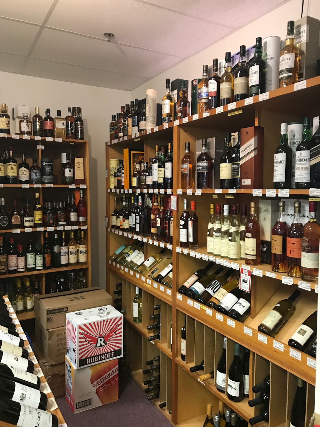 Amherst Liquors | 308 College St, Amherst, MA 01002 | Phone: (413) 549-0900