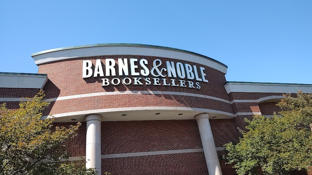 Barnes & Noble | Montgomery Square 1271, Knapp Rd, North Wales, PA 19454 | Phone: (215) 699-3099