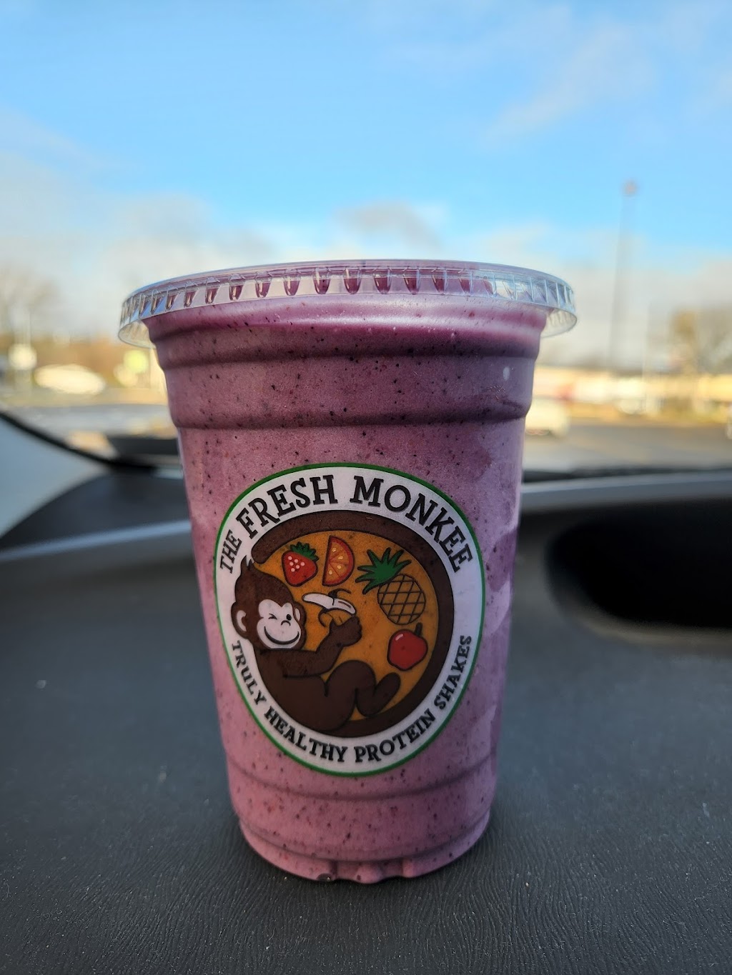 The Fresh Monkee - Southington | 405 Queen St, Southington, CT 06489 | Phone: (860) 276-9333