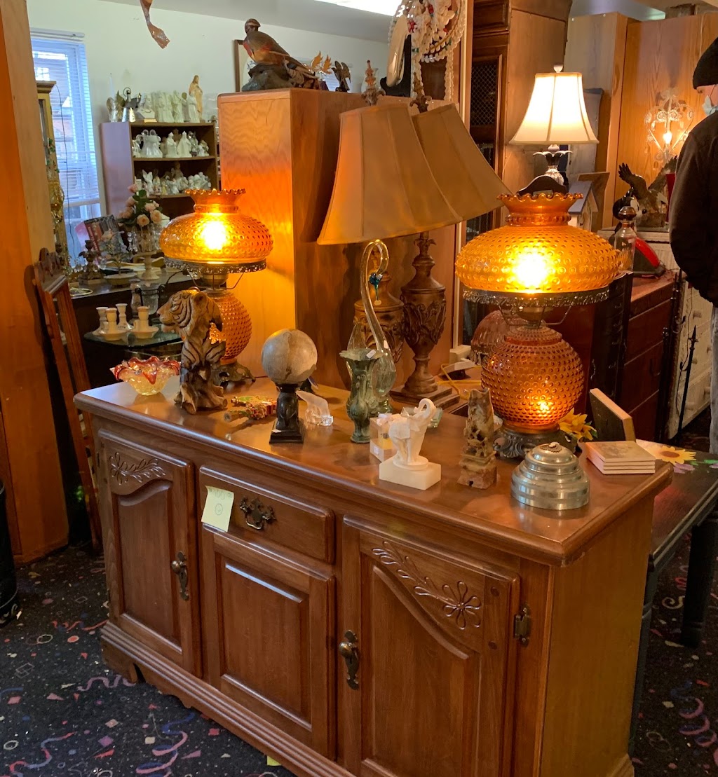 New To You Thrift Boutique | 3961 Ridge Pike, Collegeville, PA 19426 | Phone: (610) 454-9799