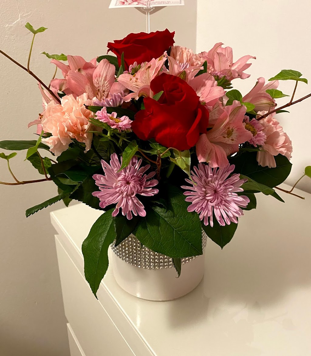 Cottage Flowers | 170 Halsey Rd, Parsippany, NJ 07054 | Phone: (973) 335-4100