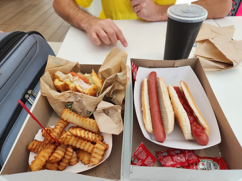 Nathans Famous | 651 Kapkowski Rd, Elizabeth, NJ 07201 | Phone: (908) 282-4800