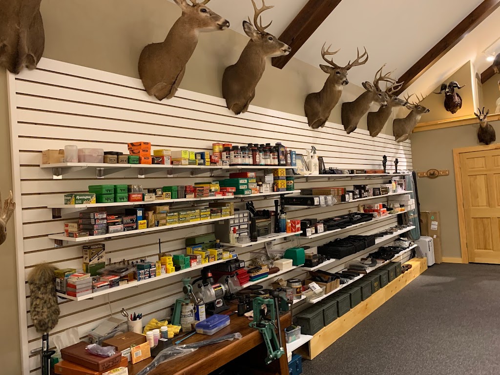 Hunters Hut | 61 Bowens Rd, Spring Brook Township, PA 18444 | Phone: (610) 390-3538