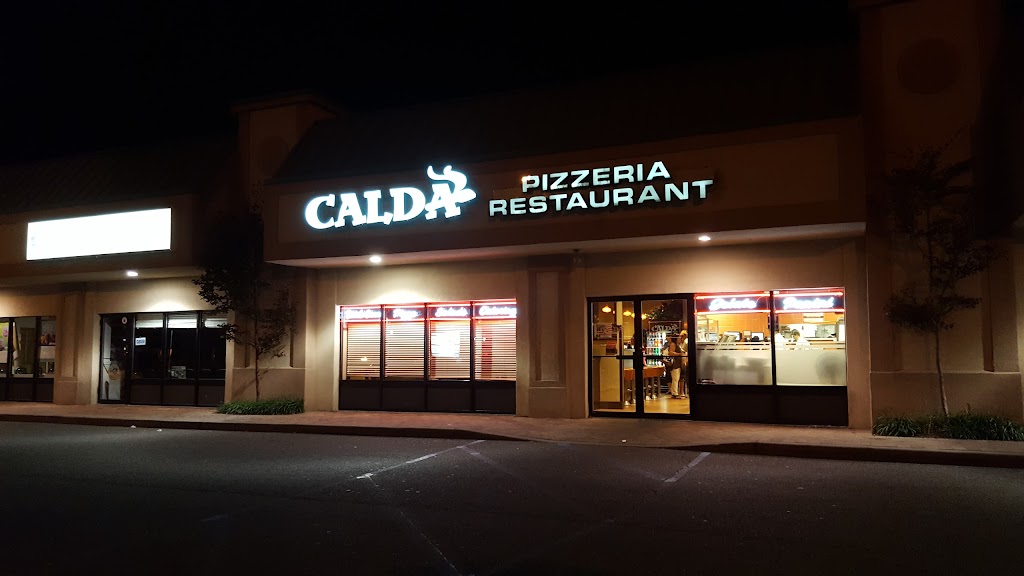 Calda Pizzeria & Restaurant | 2890 Hempstead Tpke, Levittown, NY 11756 | Phone: (516) 520-1200