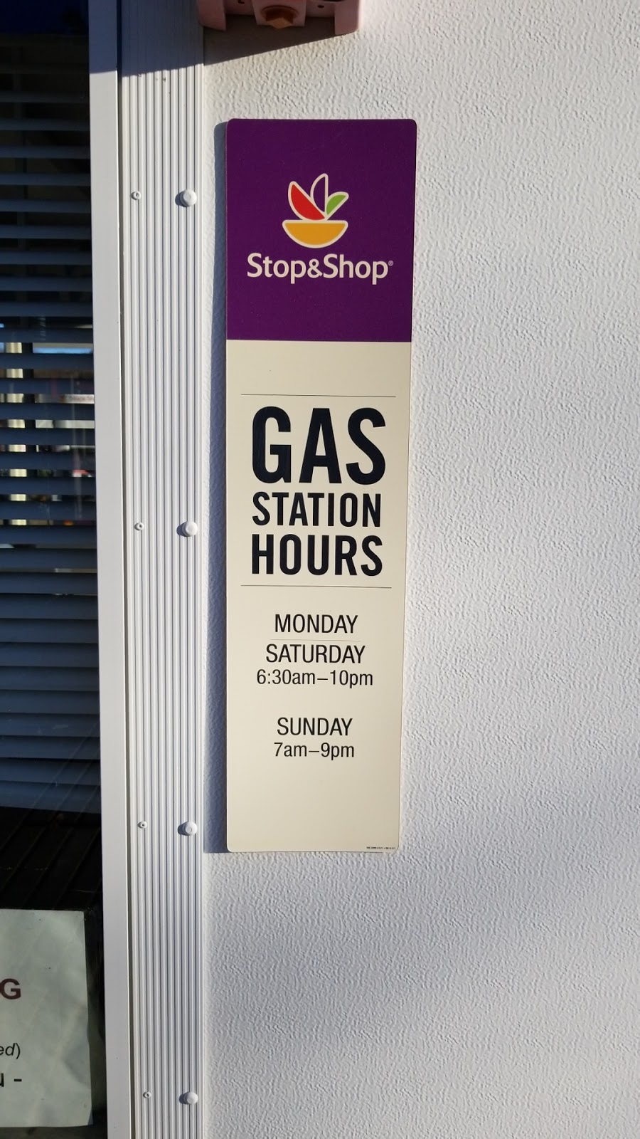 Gas Station - Stop and Shop | 240 Chase Ave, Waterbury, CT 06704 | Phone: (203) 596-7498