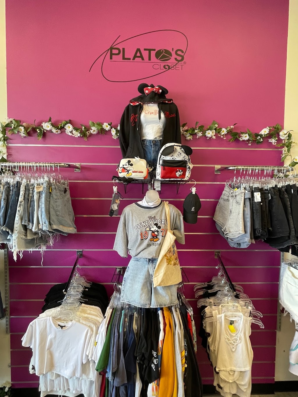 Platos Closet - Maple Shade, NJ | 450 S Lenola Rd #4, Maple Shade, NJ 08052 | Phone: (856) 234-8141