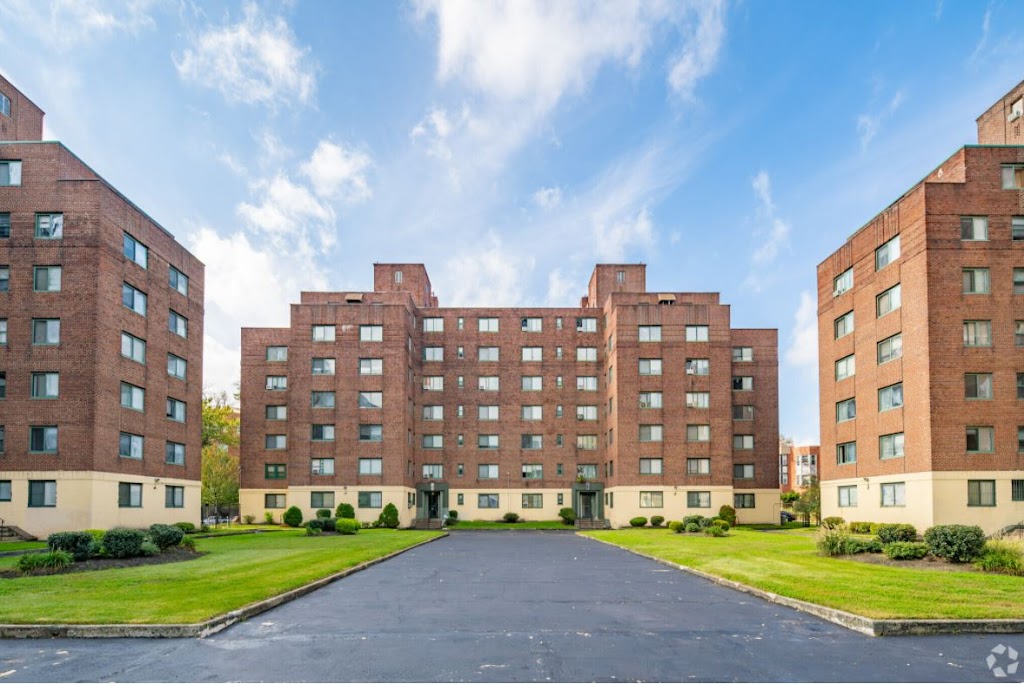 Regency Village Apartments | 5600 Ogontz Ave, Philadelphia, PA 19141 | Phone: (267) 704-9553