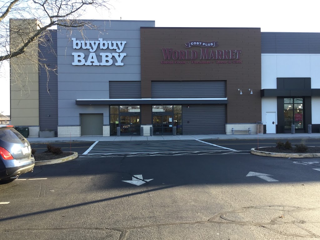 buybuy BABY | 1433 New Britain Ave, West Hartford, CT 06110 | Phone: (860) 256-0738