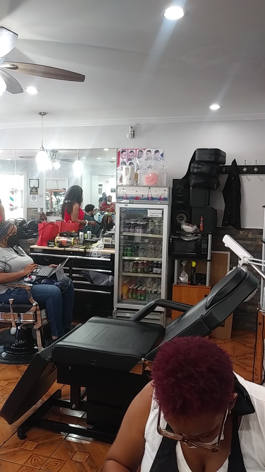 Brooks Barber Shop | 12330 Merrick Blvd, Queens, NY 11434 | Phone: (347) 239-2944