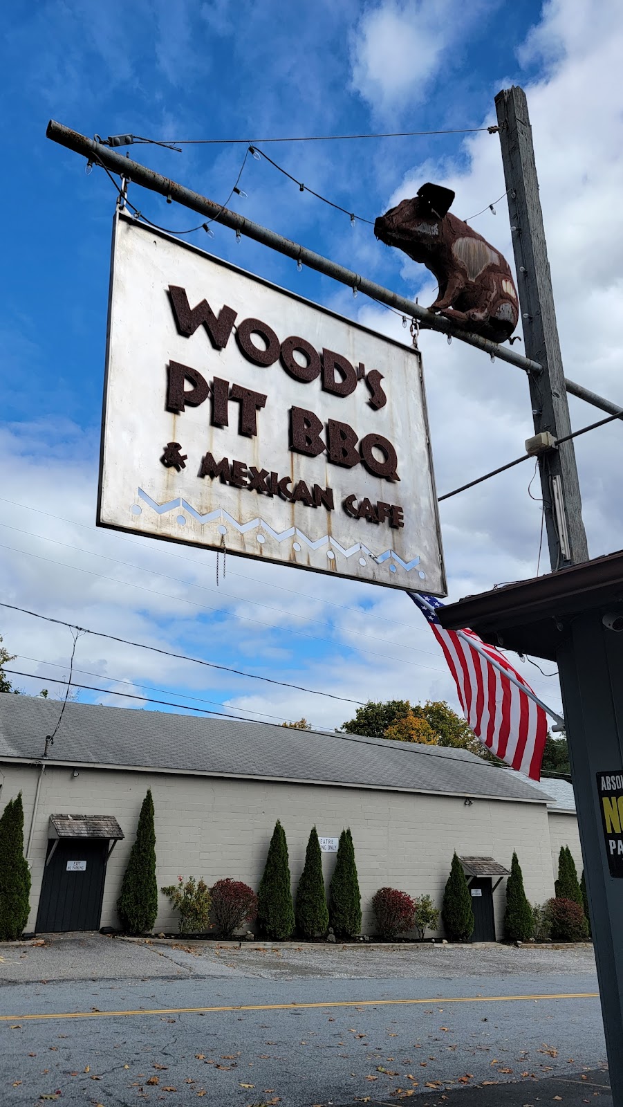 Woods Pit BBQ & Mexican Cafe | 123 Bantam Lake Rd, Bantam, CT 06750 | Phone: (860) 567-9869