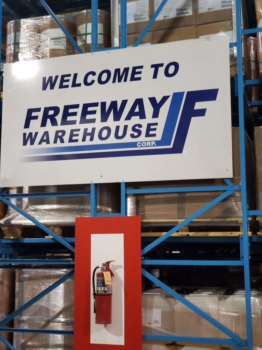Freeway Warehouse Corporation | 30 Southard Ave, Farmingdale, NJ 07727 | Phone: (732) 938-2400