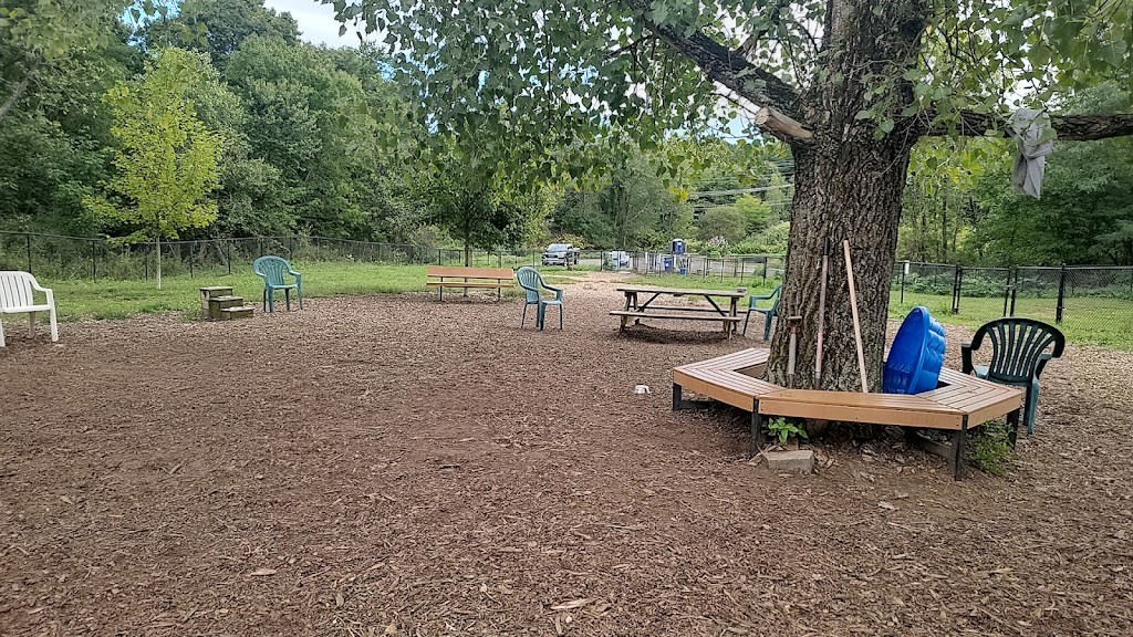 Colchester Dog Park | 99 Old Amston Rd, Colchester, CT 06415 | Phone: (860) 537-7295