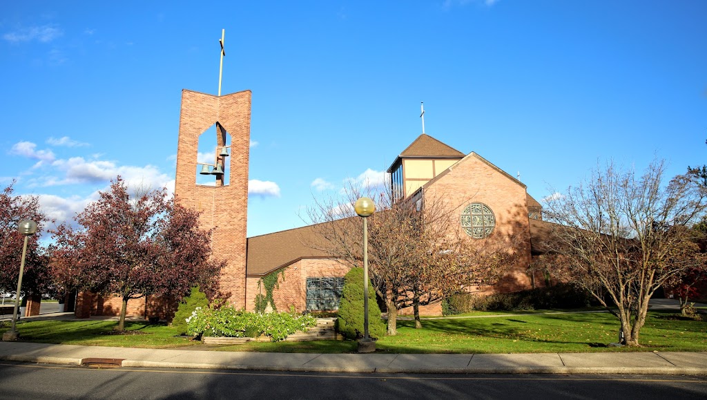 Maria Regina Roman Catholic Church | 3945 Jerusalem Ave, Seaford, NY 11783 | Phone: (516) 798-2415