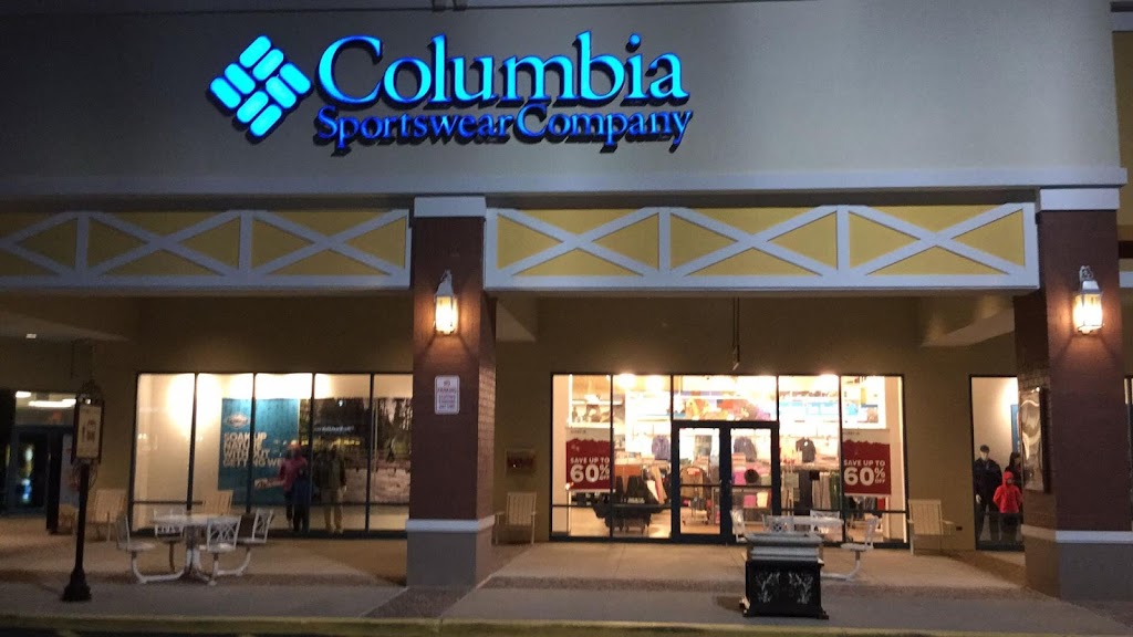 Columbia Factory Store | 200 Tanger Mall Dr Suite 221, Riverhead, NY 11901 | Phone: (631) 727-7078