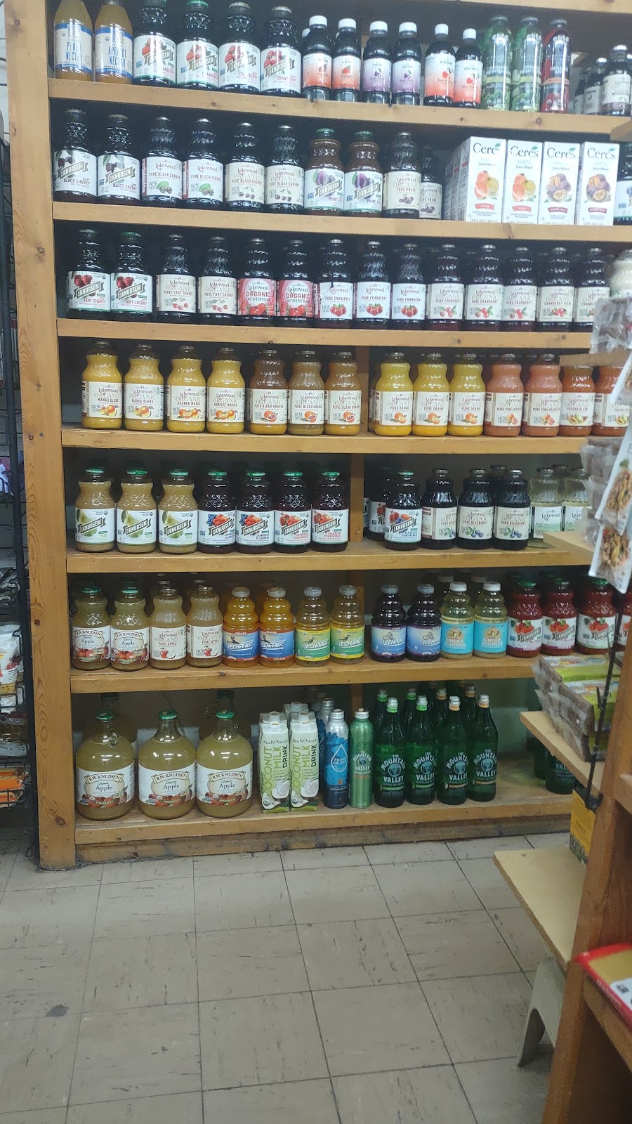 Natural Foods General Store | 675 Batchelor St, Toms River, NJ 08753 | Phone: (732) 240-0024