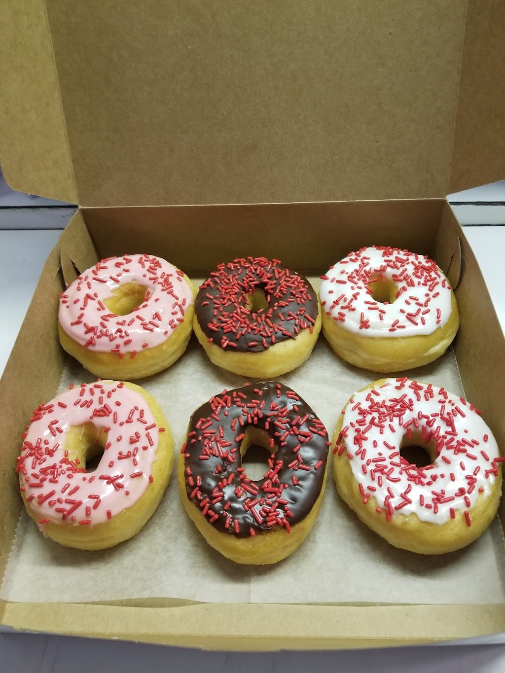 Four Season Donuts | 275 N Broadway, Pennsville, NJ 08070 | Phone: (856) 678-3800