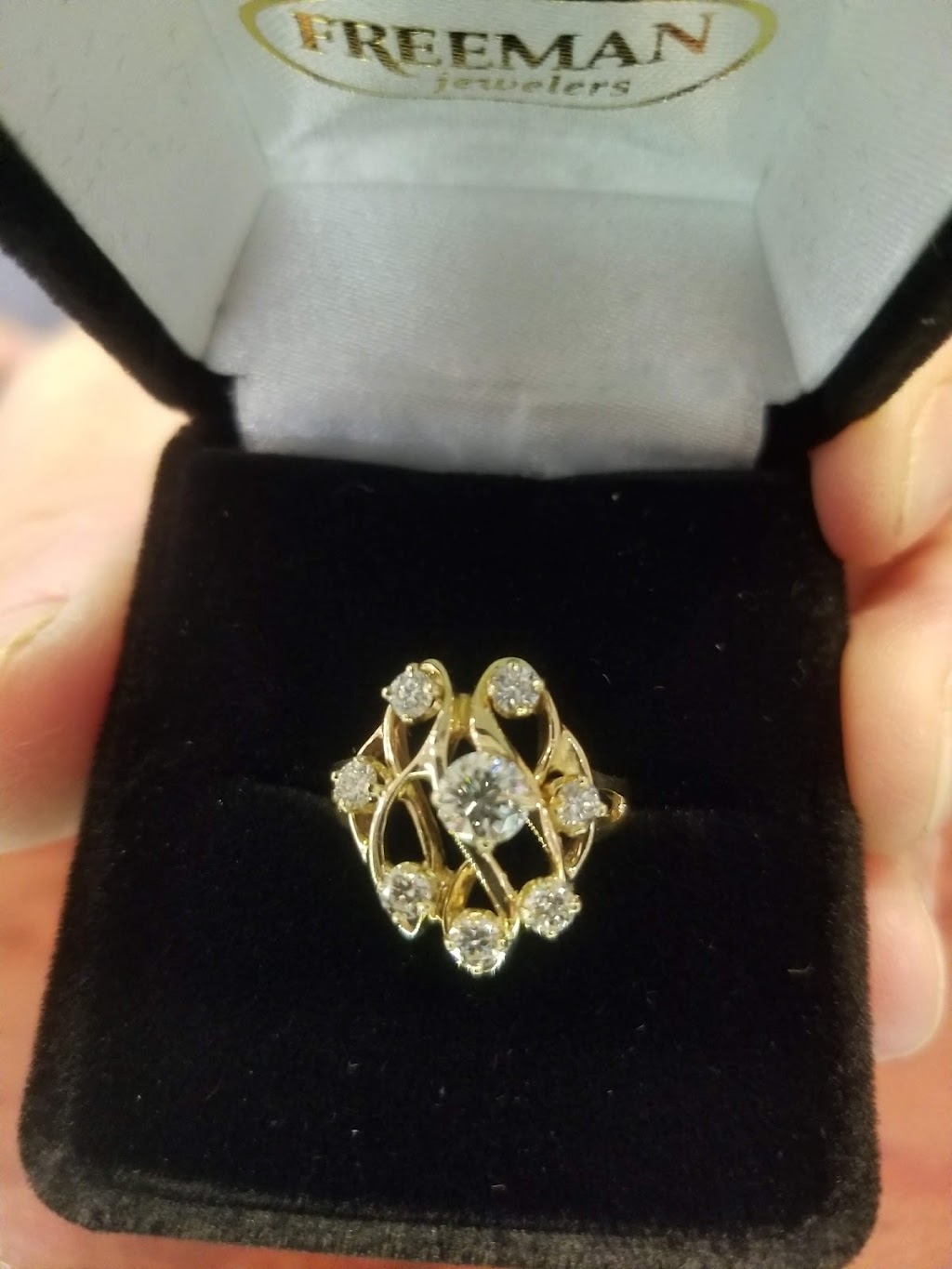 Freeman Jewelers | 105 Palmer Park Mall Suite D5, Easton, PA 18045 | Phone: (610) 250-0171