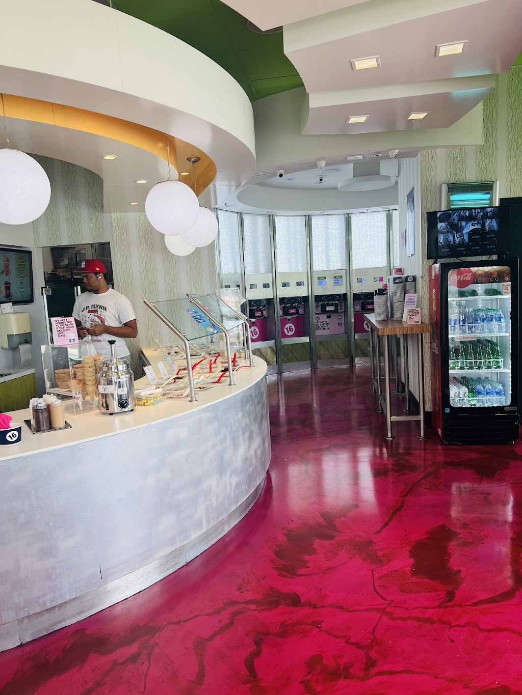 16 Handles | 1185 Maxwell Ln, Hoboken, NJ 07030 | Phone: (201) 217-0858