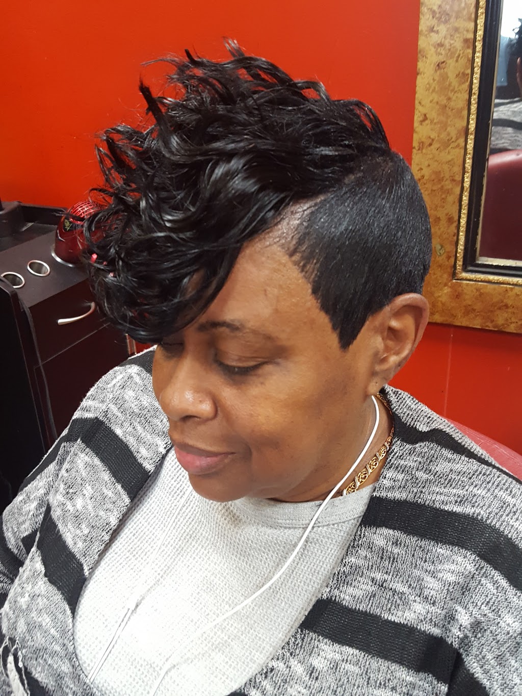 Salon Jada | 1804 Barnum Ave, Bridgeport, CT 06610 | Phone: (203) 543-8339