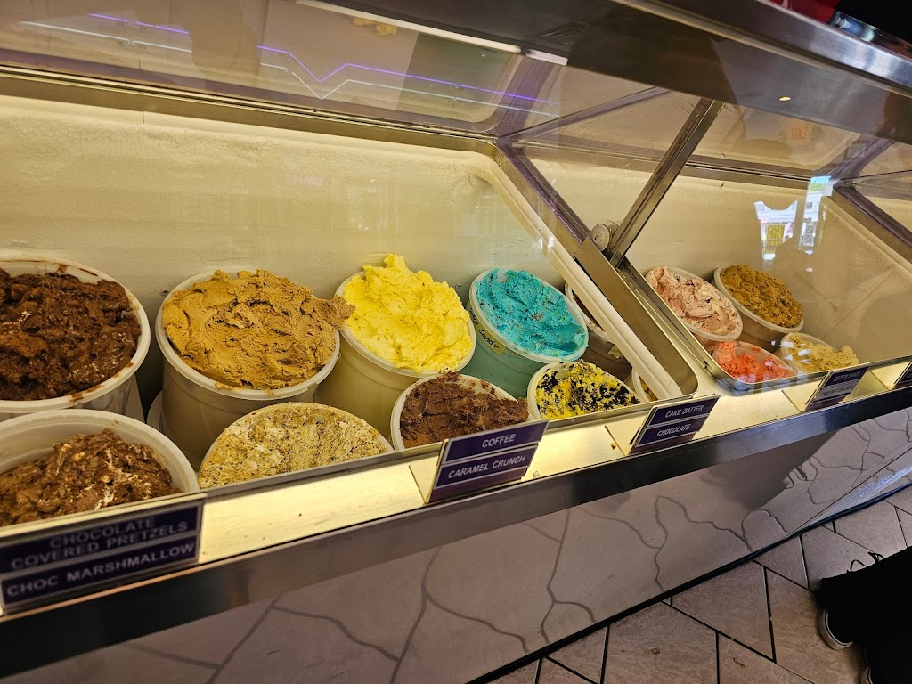 Ice Cream On 9 | 2300 US-9, Howell Township, NJ 07731 | Phone: (732) 780-2020