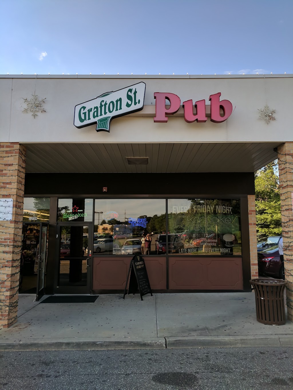 Grafton Street Pub | 1261 Veterans Memorial Hwy, Hauppauge, NY 11788 | Phone: (631) 360-0761