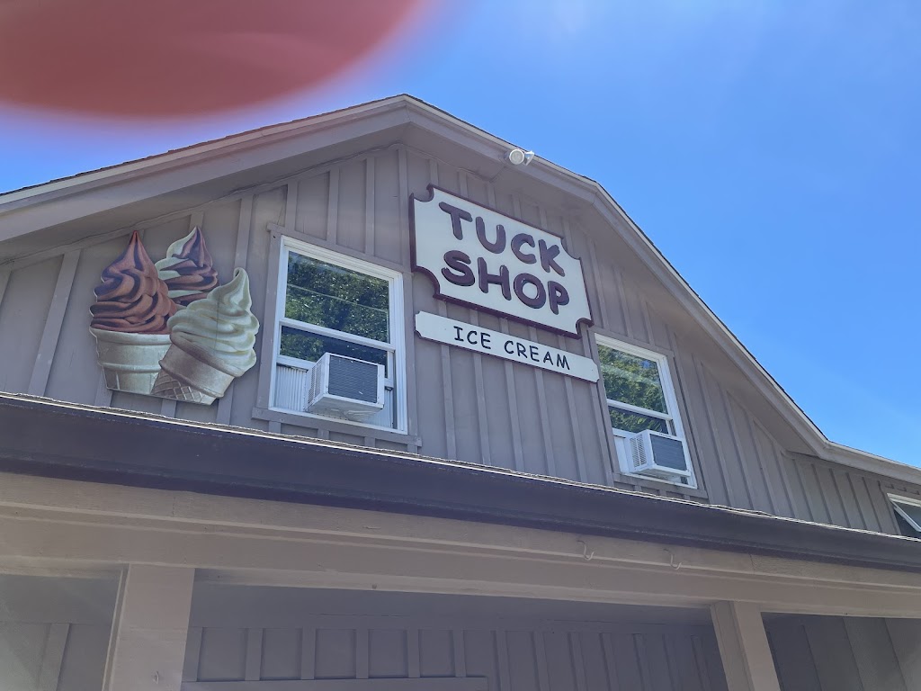 Tuck Shop | 75 N Menantic Rd, Shelter Island, NY 11964 | Phone: (631) 749-5939