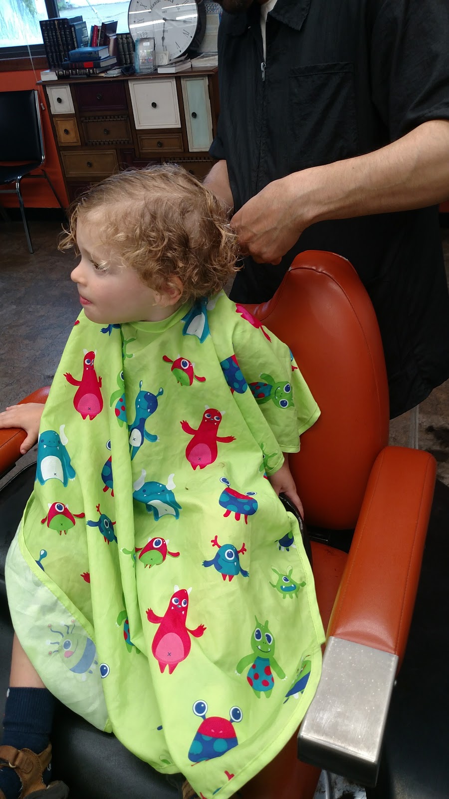 Daddy and Kinder Cuts by Benyamin Nabati | 34 Main Ave, Passaic, NJ 07055 | Phone: (917) 379-5594