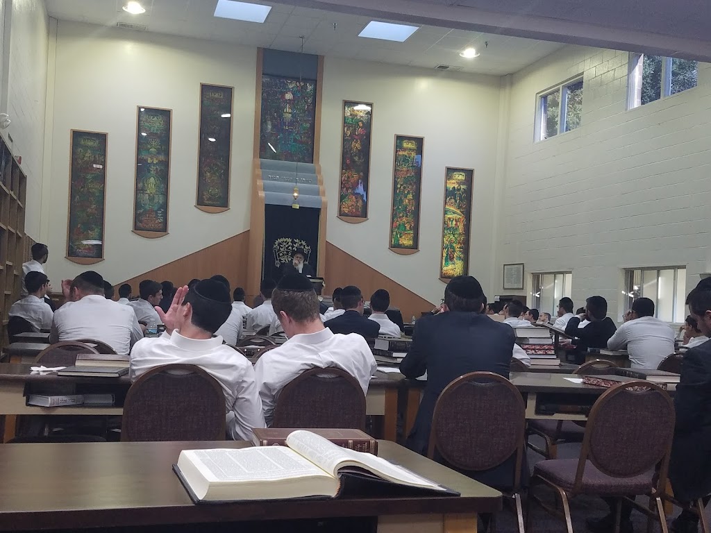 Shaarei Torah of Rockland | 91 Carlton Rd W, Suffern, NY 10901 | Phone: (845) 352-3431