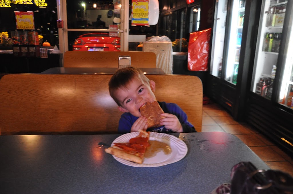 Dominicks Pizza & Pub | 3337 County Line Rd, Chalfont, PA 18914 | Phone: (215) 822-8010