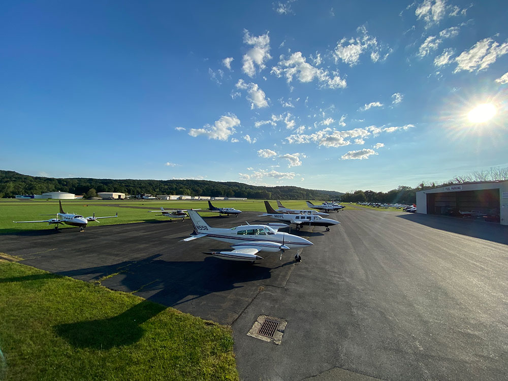 Business Aircraft Center | 81 Kenosia Ave, Danbury, CT 06810 | Phone: (203) 748-7000