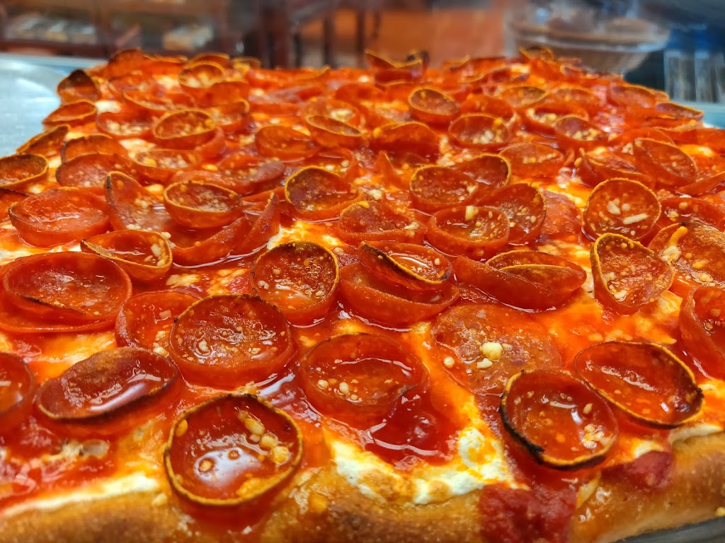 Valduccis Pizza | 3010 Veterans Rd W West, Staten Island, NY 10309 | Phone: (212) 470-2277