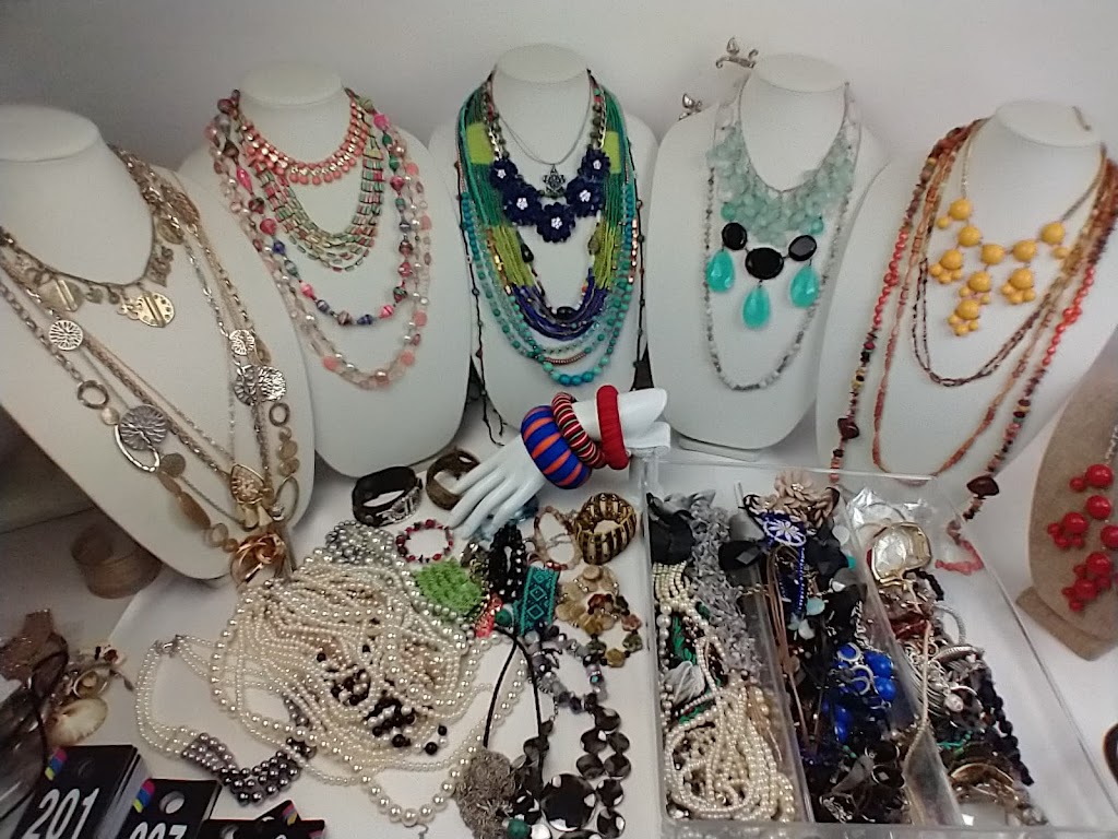 $3 Thrift | 6326 Greenhill Rd, New Hope, PA 18938 | Phone: (267) 632-4303
