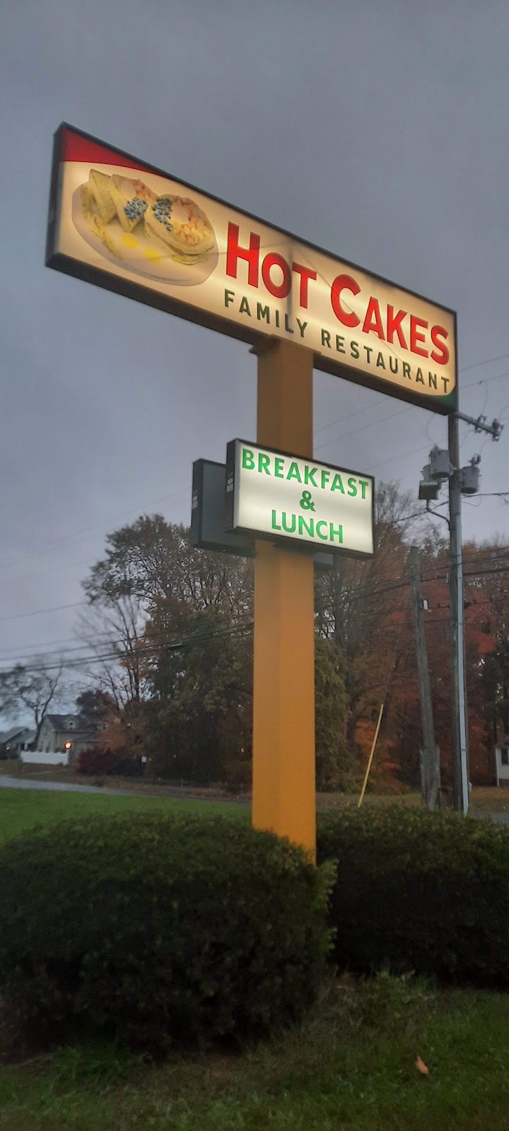 Hotcakes Family Restaurant | 238 S Main St, East Windsor, CT 06088 | Phone: (860) 623-9969