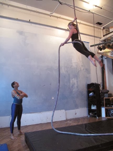 Kiebpoli Aerial Class | 338 Moffat St, Brooklyn, NY 11237 | Phone: (347) 927-1270