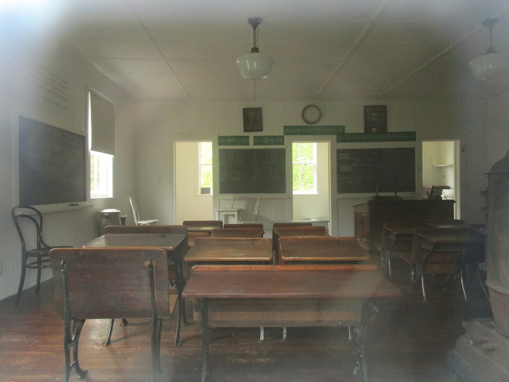 Ichabod Crane Schoolhouse | 2589 NY-9H, Kinderhook, NY 12106 | Phone: (518) 758-9265