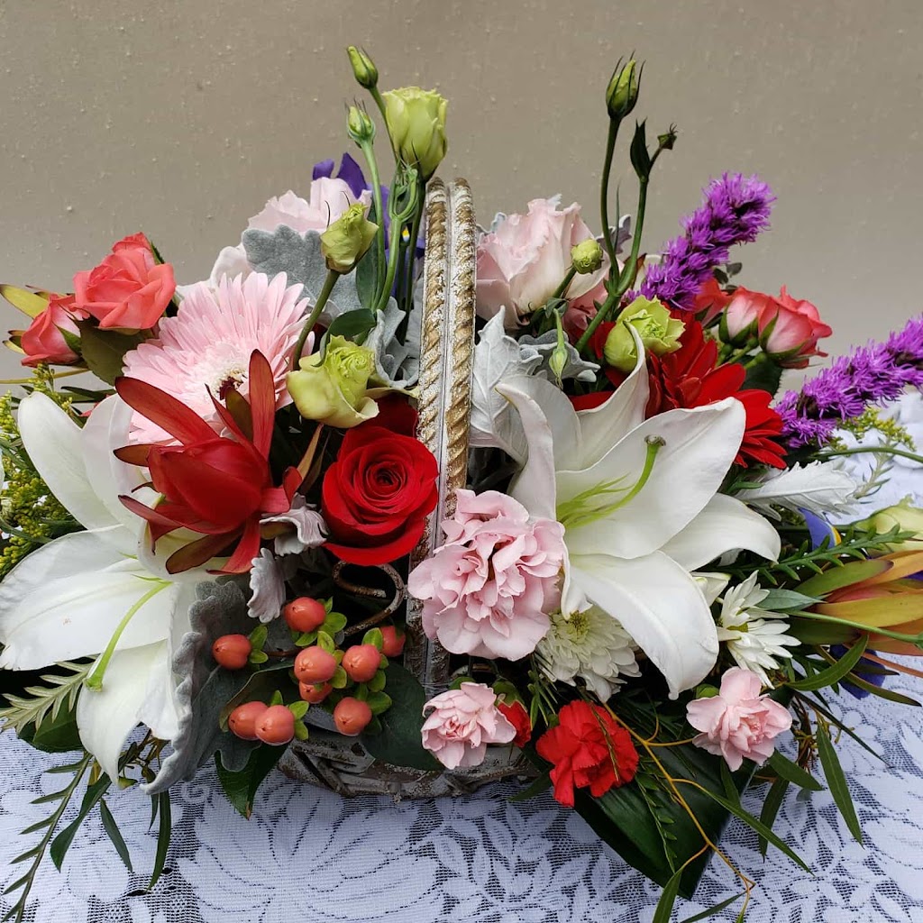 Flowers By Renia & Gifts | 6404 Fresh Pond Rd, Queens, NY 11385 | Phone: (718) 821-3193