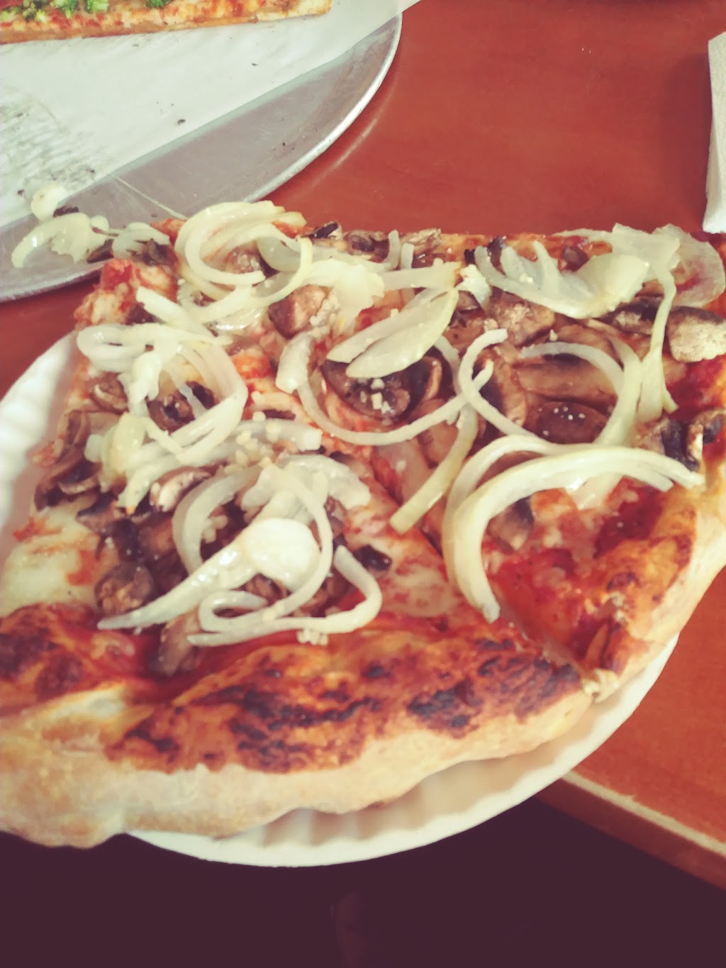 Peters Pizza | 558 Chase Ave, Waterbury, CT 06704 | Phone: (203) 527-6150