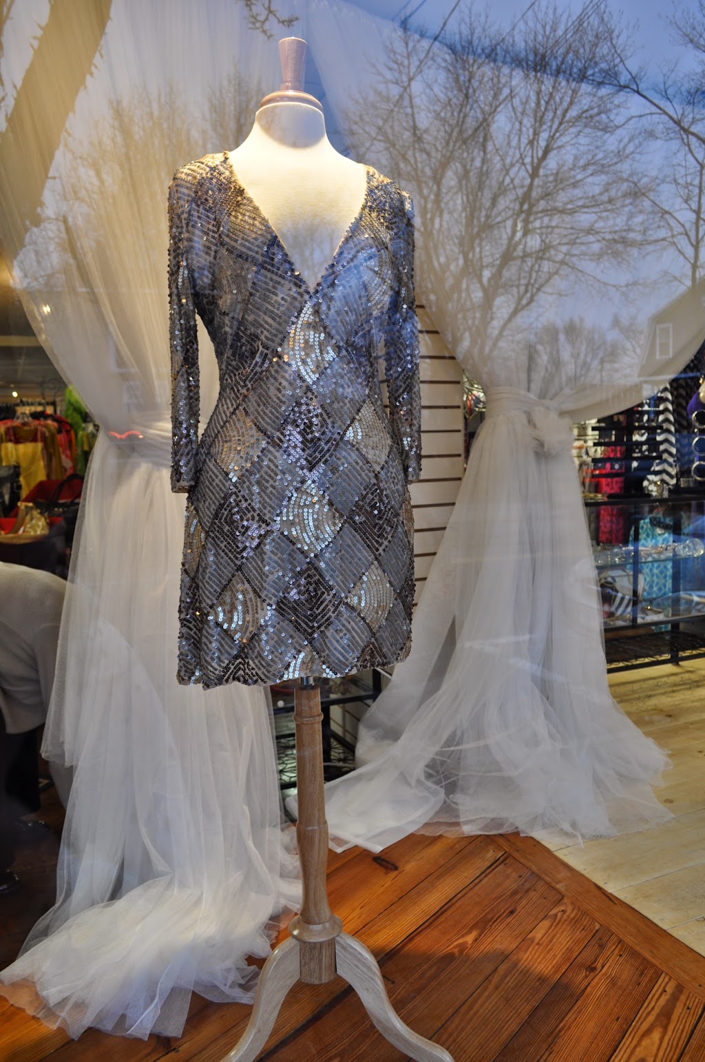 Loved Boutique | 847 W Main St, Branford, CT 06405 | Phone: (866) 285-6833