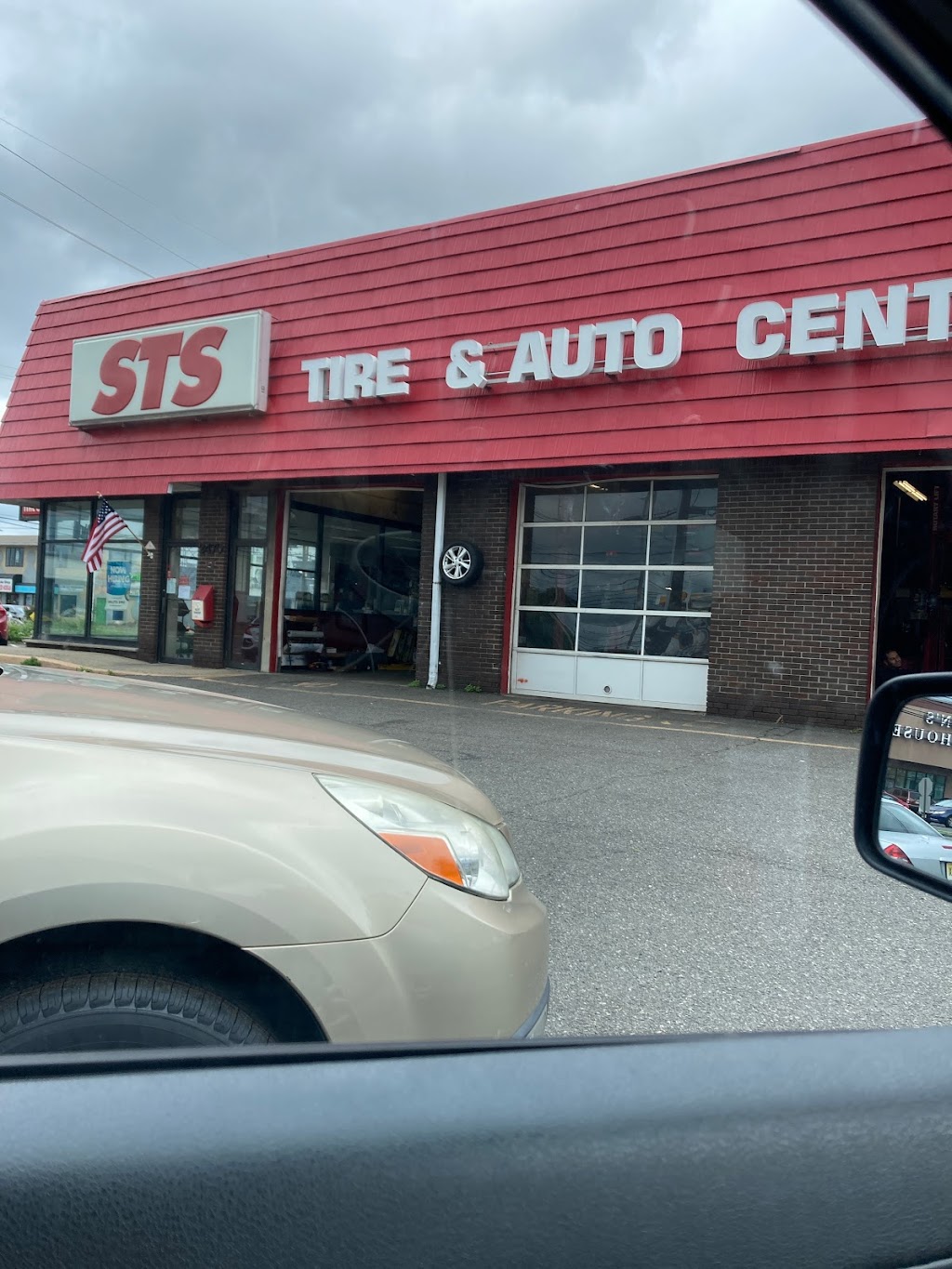 STS Tire | 2470 US-22, Union, NJ 07083 | Phone: (908) 648-3759