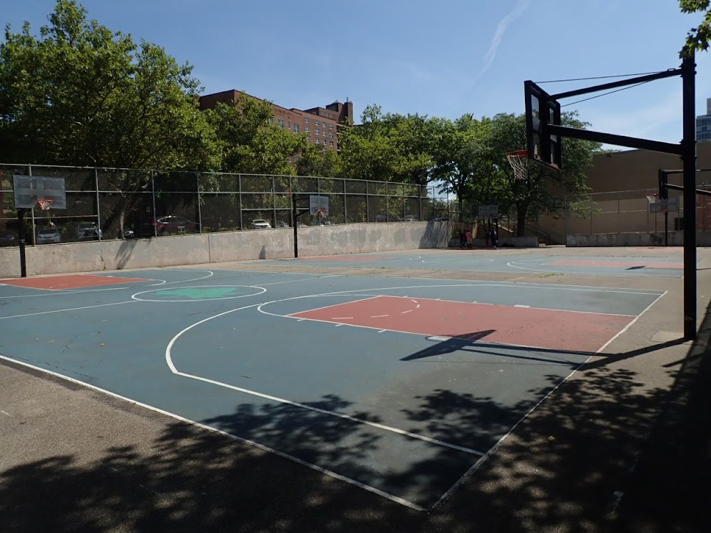 Riverdale Playground | 3671 Hudson Manor Terrace, The Bronx, NY 10463 | Phone: (212) 639-9675