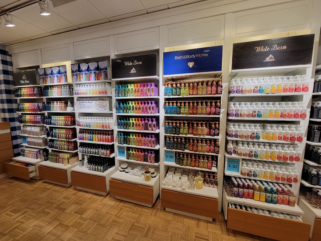 Bath & Body Works | Blue entrance, 1818 Franklin Mills Cir, Philadelphia, PA 19154 | Phone: (215) 612-0158