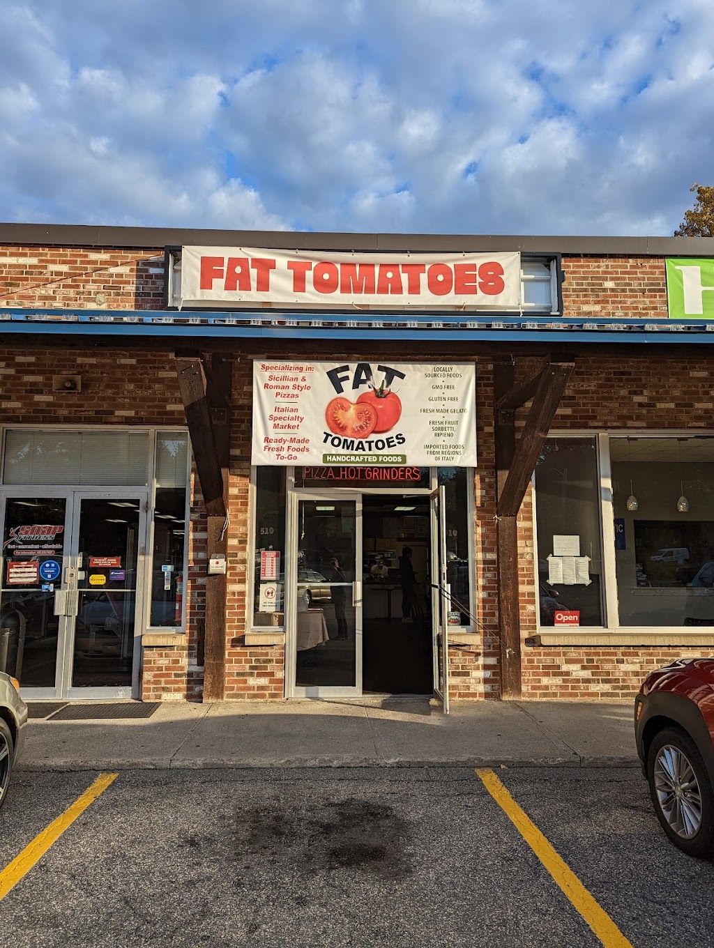 Fat Tomato | 510 Westfield Rd, Holyoke, MA 01040 | Phone: (413) 437-7021