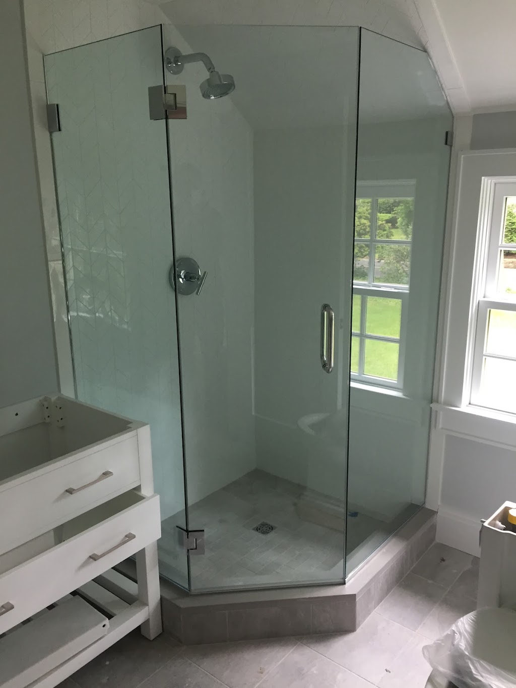 Glass Contractors LLC | 10 Turnberry Ln STE 2, Sandy Hook, CT 06482 | Phone: (203) 364-9561