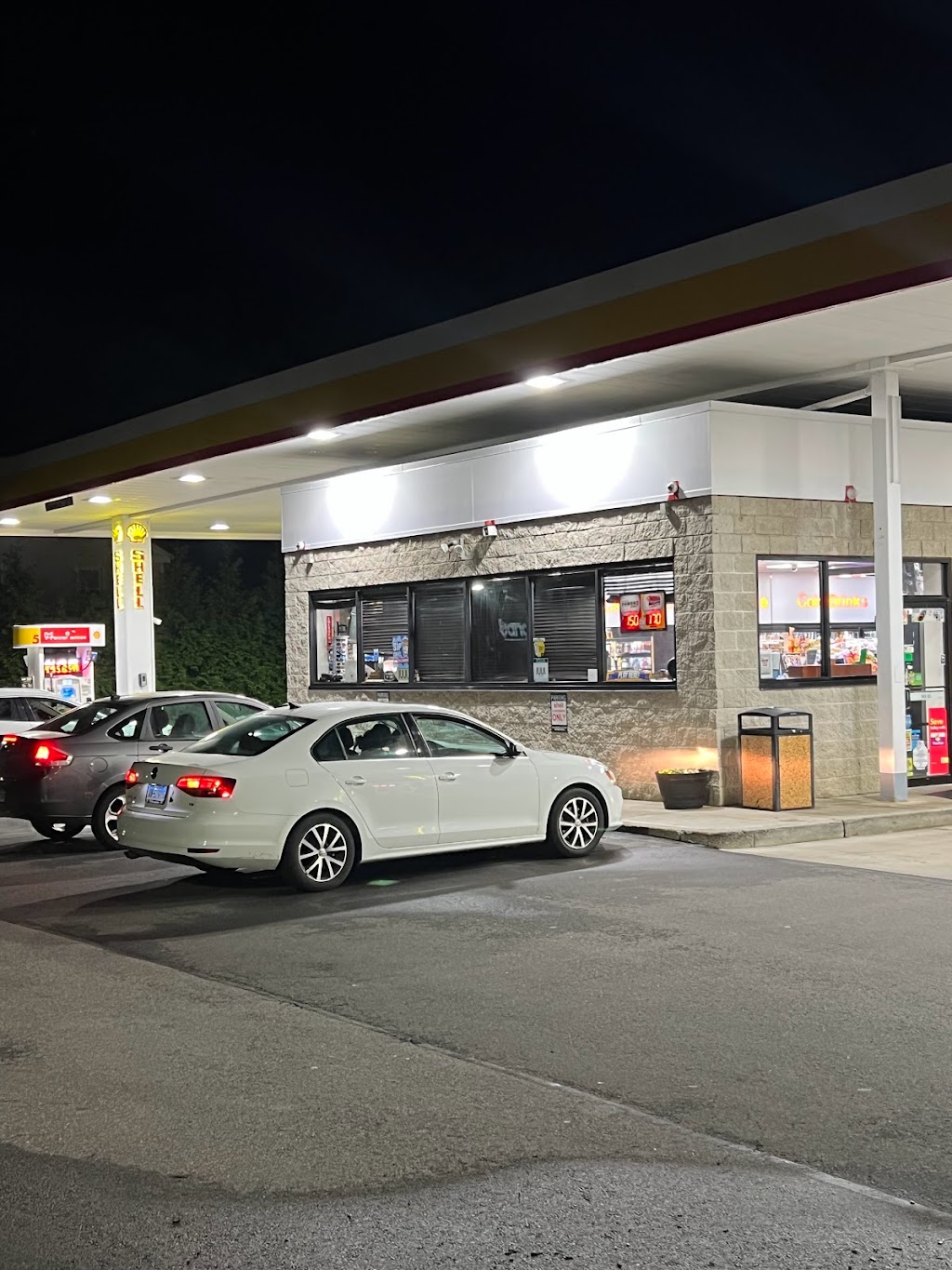 Shell | 648 White Plains Rd, Trumbull, CT 06611 | Phone: (203) 261-1043